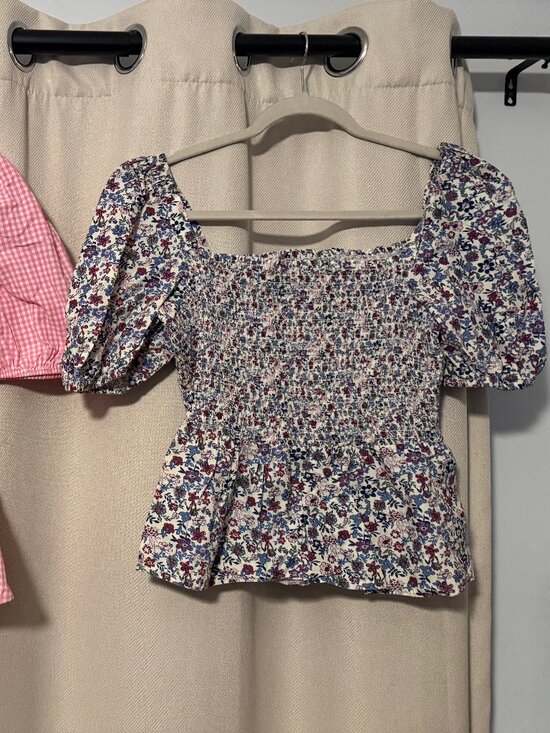 French Connection Floral Smocked Puff-Sleeve Peplum Top – Size L - Picture 1 of 1